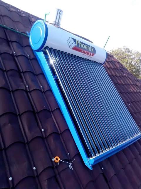 200 L non-pressurized vacuum tube solar water heater